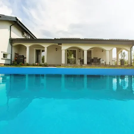 Pool House Mamaia Villa Năvodari